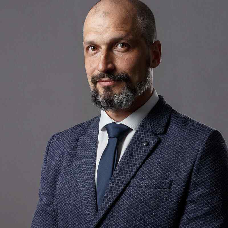 https://vesser.com.mx/wp-content/uploads/2019/10/inner_team_01-1.jpg